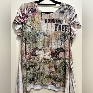 Running Free Graphic Women's Top